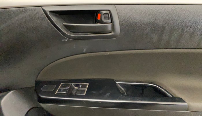 2016 Maruti Swift LXI (O), Petrol, Manual, 57,222 km, Driver Side Door Panels Control