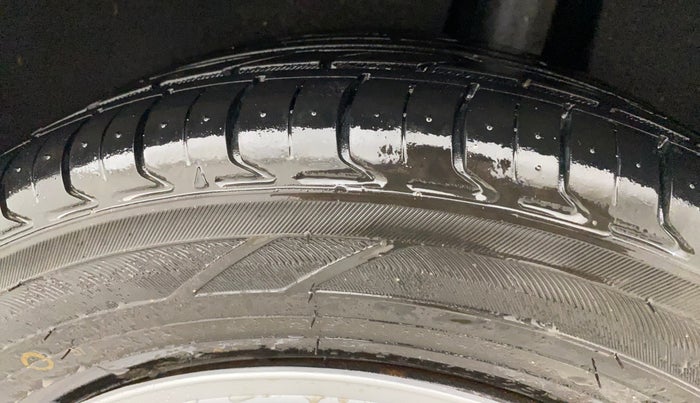 2019 Maruti Baleno DELTA PETROL 1.2, Petrol, Manual, 42,933 km, Left Rear Tyre Tread
