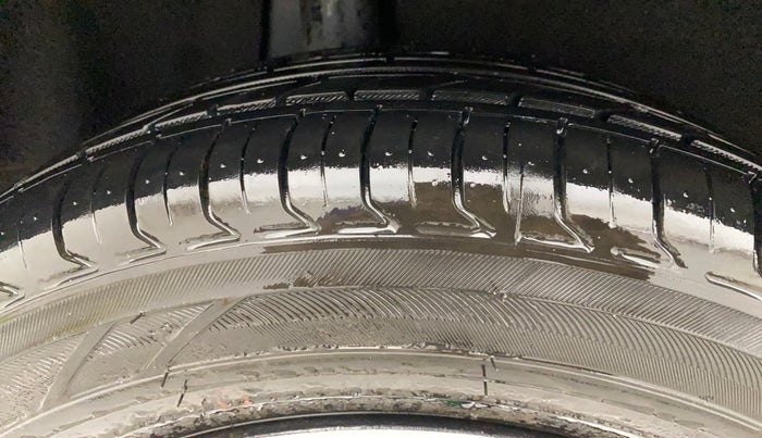 2019 Maruti Baleno DELTA PETROL 1.2, Petrol, Manual, 42,933 km, Right Rear Tyre Tread