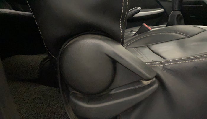 2016 Maruti Baleno DELTA PETROL 1.2, Petrol, Manual, 89,254 km, Driver Side Adjustment Panel