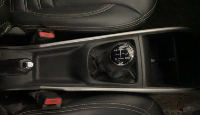 2016 Maruti Baleno DELTA PETROL 1.2, Petrol, Manual, 89,254 km, Gear Lever