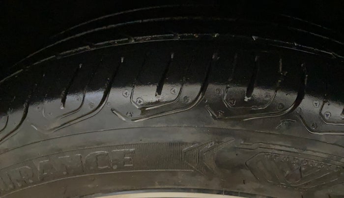 2021 Volkswagen TAIGUN GT PLUS 1.5 TSI DSG, Petrol, Automatic, 28,161 km, Left Front Tyre Tread