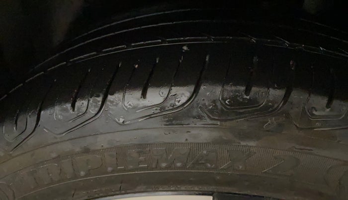 2021 Volkswagen TAIGUN GT PLUS 1.5 TSI DSG, Petrol, Automatic, 28,161 km, Left Rear Tyre Tread