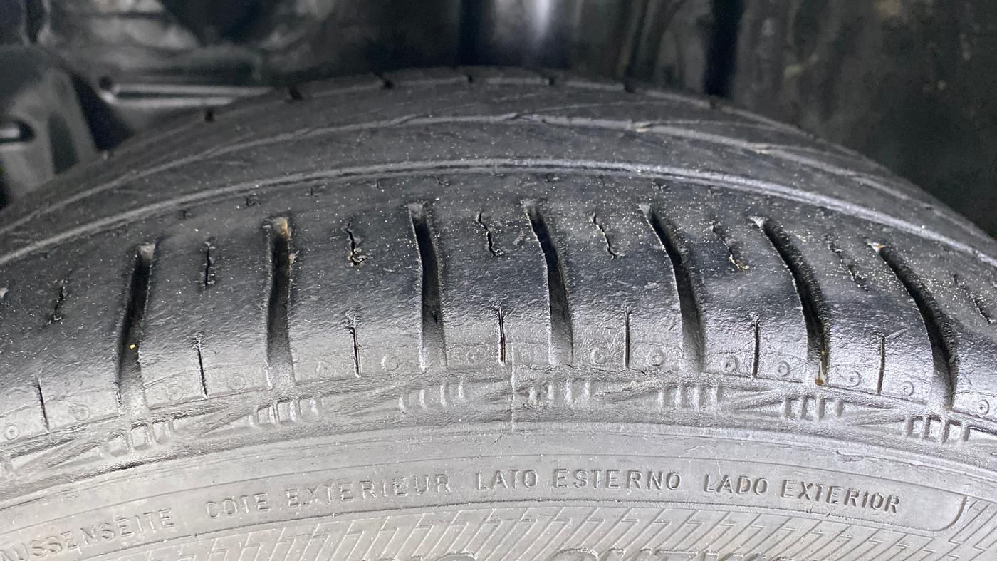 2020 Toyota YARIS G MT, Petrol, Manual, 37,628 km, Left Front Tyre Tread
