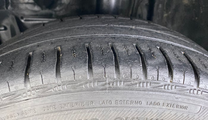 2020 Toyota YARIS G MT, Petrol, Manual, 37,628 km, Left Front Tyre Tread