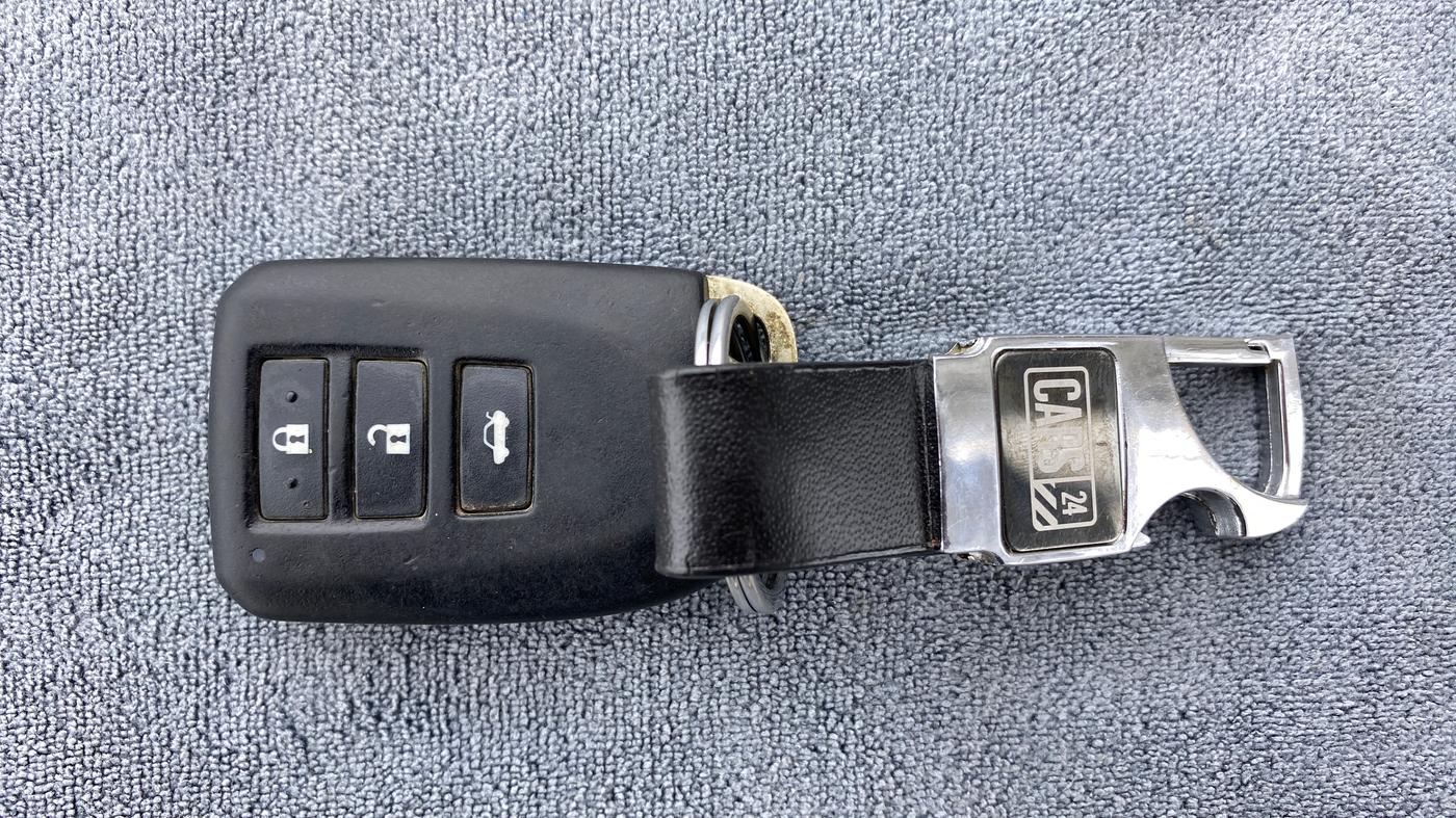 2020 Toyota YARIS G MT, Petrol, Manual, 37,628 km, Key Close Up