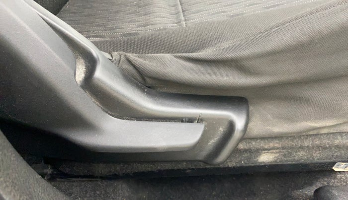 2017 Maruti Baleno DELTA PETROL 1.2, Petrol, Manual, 44,042 km, Driver Side Adjustment Panel