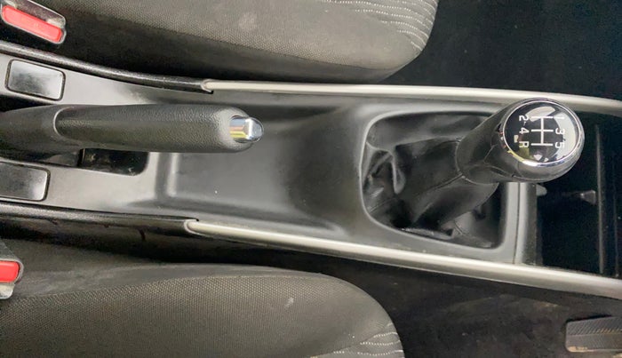 2017 Maruti Baleno DELTA PETROL 1.2, Petrol, Manual, 44,042 km, Gear Lever