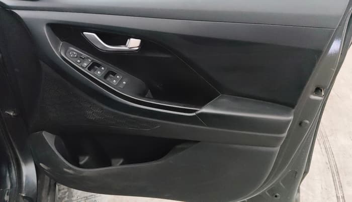 2020 Hyundai Creta SX 1.4 TURBO DCT, Petrol, Automatic, 67,979 km, Driver Side Door Panels Control