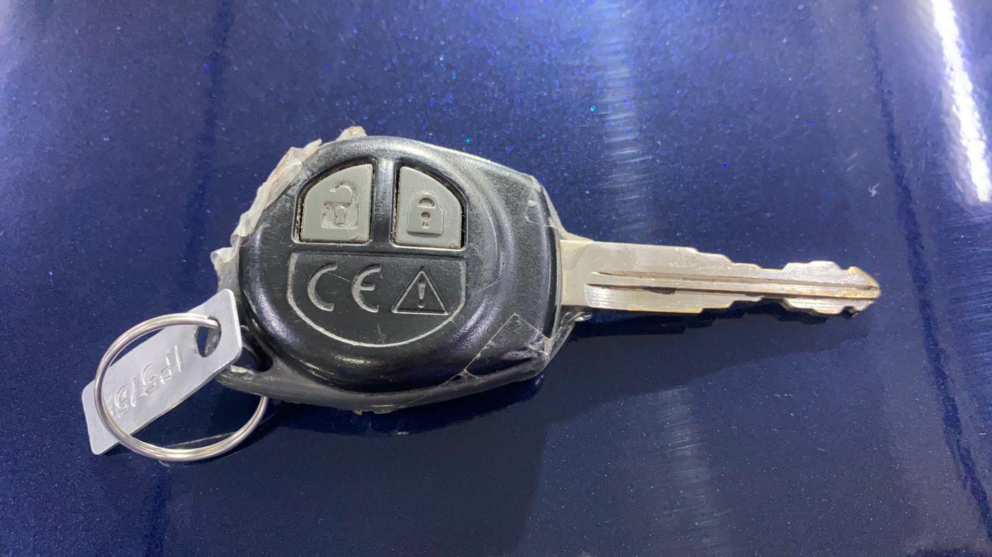 2023 Maruti FRONX DELTA PLUS 1.2L AGS, Petrol, Automatic, 48,514 km, Key Close Up