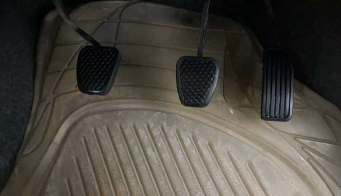 2014 Honda Brio S MT, Petrol, Manual, 71,771 km, Pedals