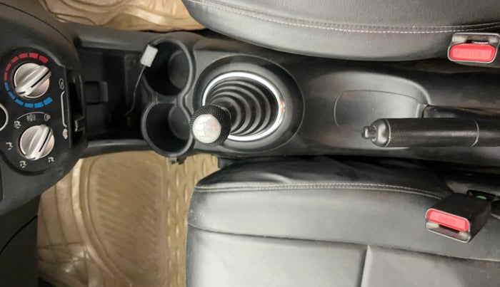 2014 Honda Brio S MT, Petrol, Manual, 71,771 km, Gear Lever