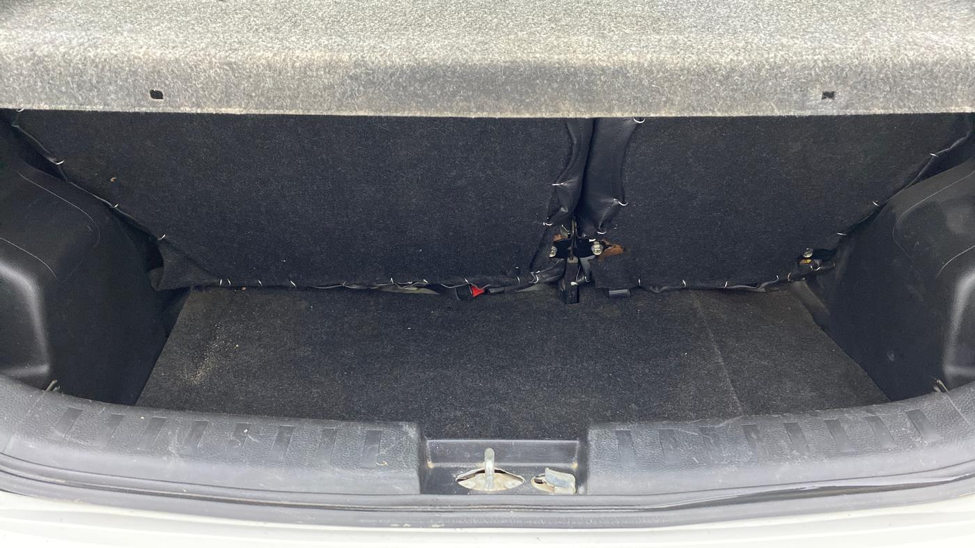 2015 Maruti Swift VDI ABS, Diesel, Manual, 96,194 km, Boot Inside View