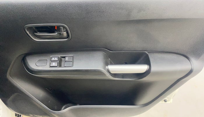 2020 Maruti IGNIS SIGMA 1.2, Petrol, Manual, 16,398 km, Driver Side Door Panels Control