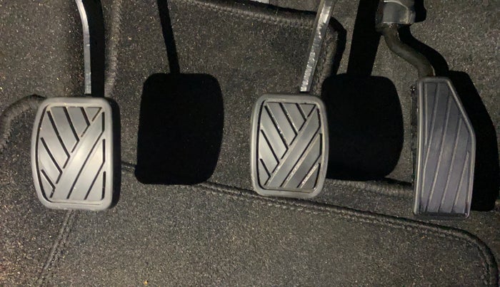 2020 Maruti IGNIS SIGMA 1.2, Petrol, Manual, 16,398 km, Pedals