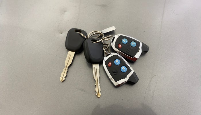 2012 Maruti Wagon R 1.0 LXI, Petrol, Manual, 23,315 km, Key Close Up