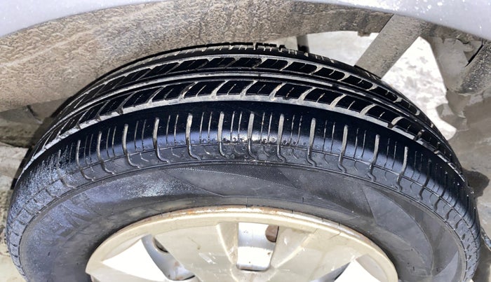 2012 Maruti Wagon R 1.0 LXI, Petrol, Manual, 23,315 km, Left Rear Tyre Tread