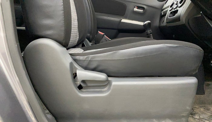 2012 Maruti Wagon R 1.0 LXI, Petrol, Manual, 23,315 km, Driver Side Adjustment Panel