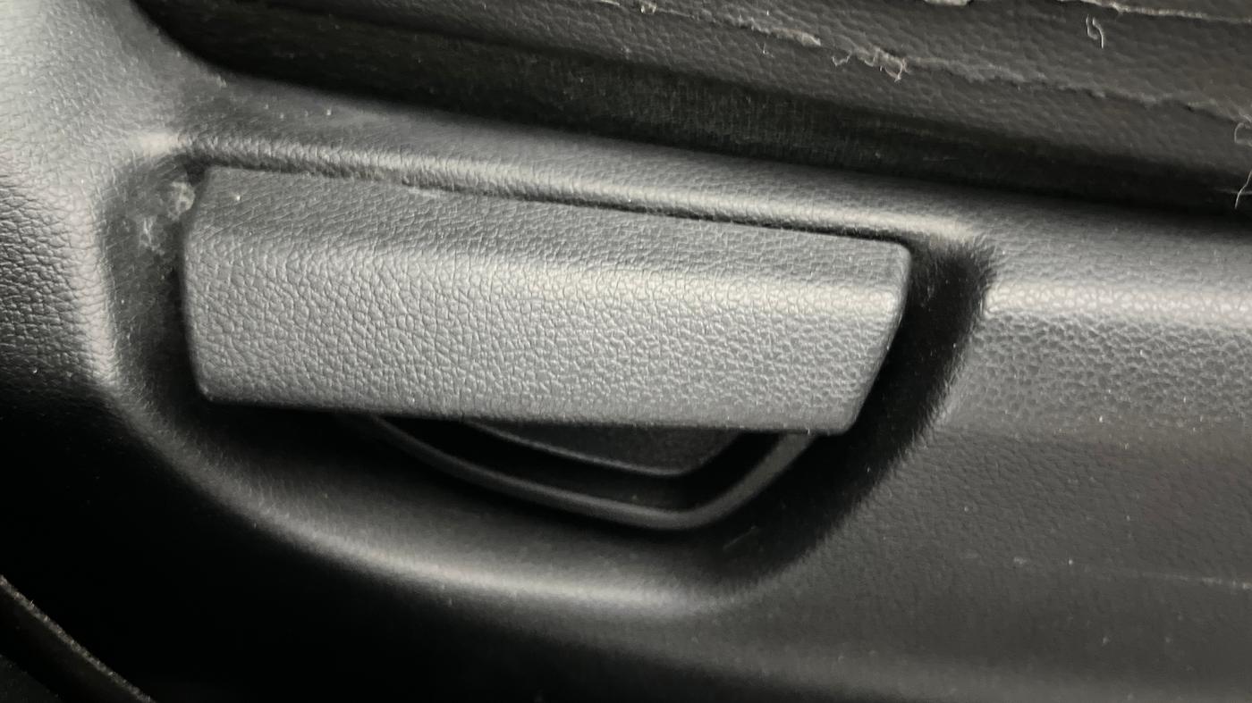 2019 Hyundai NEW SANTRO SPORTZ MT, Petrol, Manual, 64,019 km, Driver Side Adjustment Panel