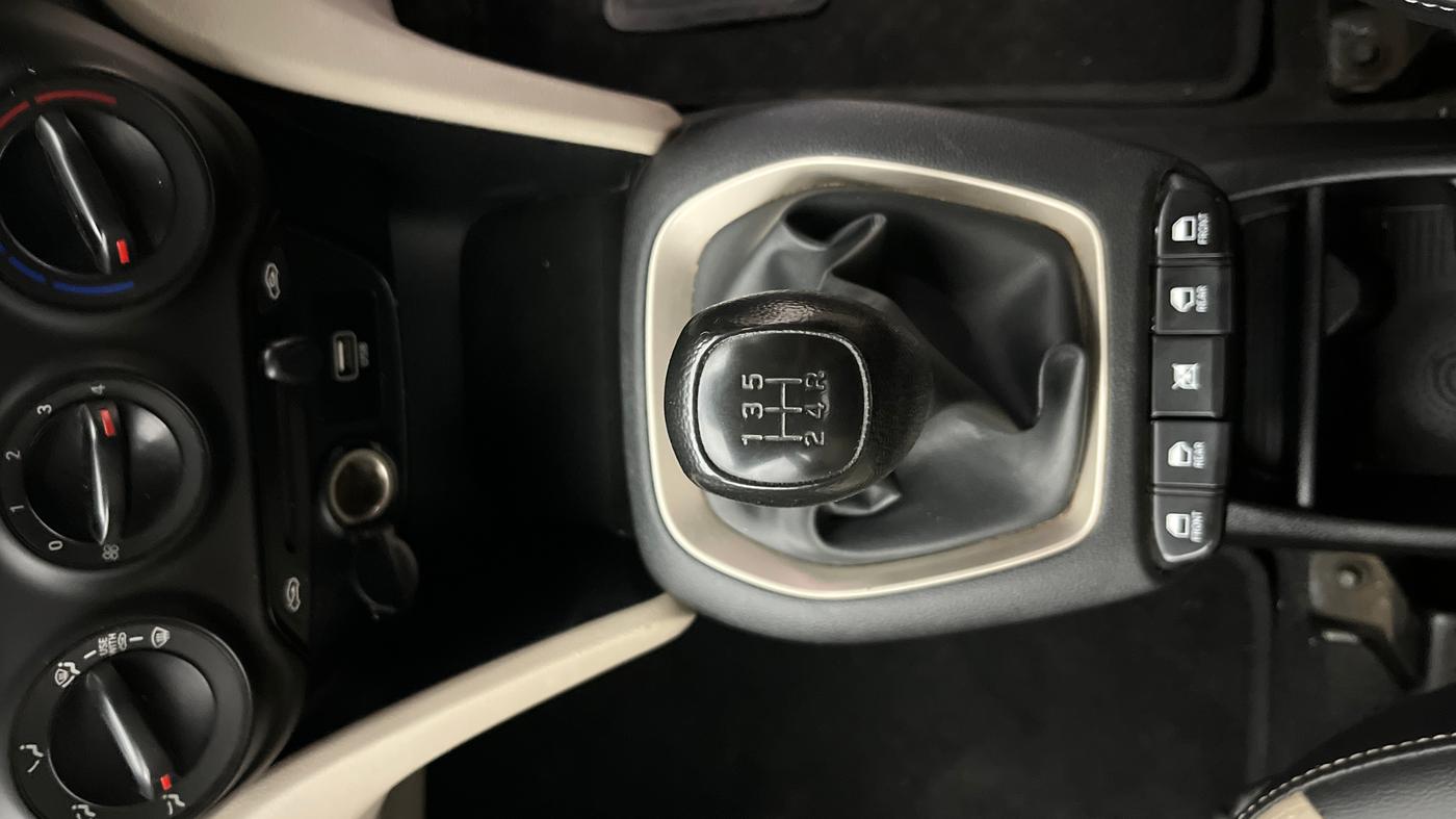 2019 Hyundai NEW SANTRO SPORTZ MT, Petrol, Manual, 64,019 km, Gear Lever