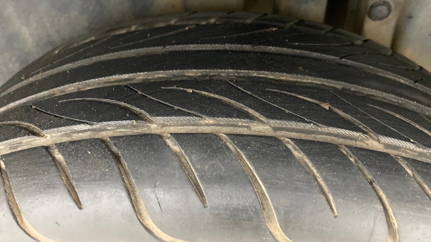 2013 Maruti Swift VDI, Diesel, Manual, 95,202 km, Left Rear Tyre Tread