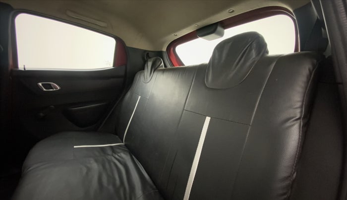 2019 Renault Kwid RXT, Petrol, Manual, 16,602 km, Right Side Rear Door Cabin