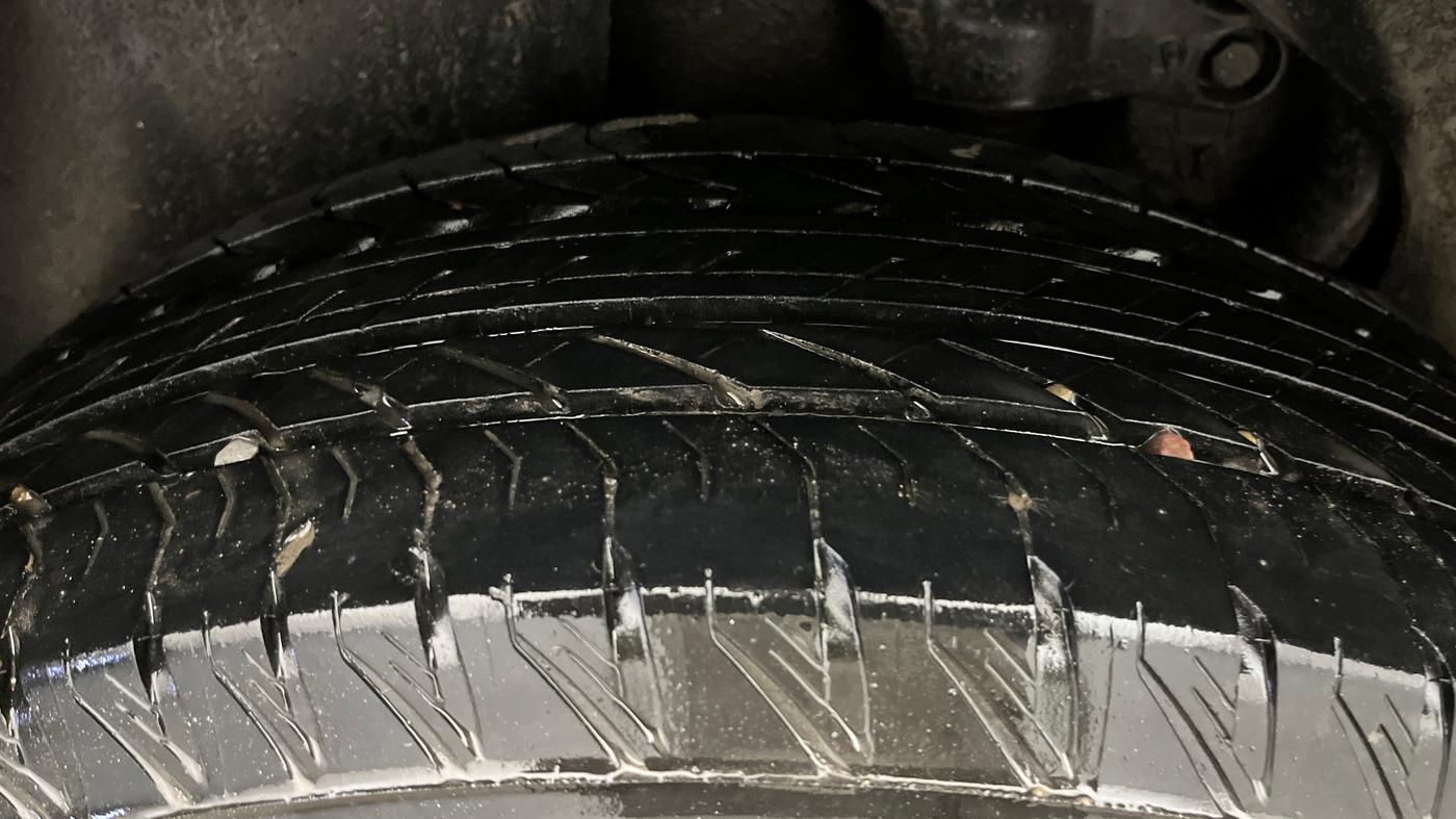 2023 Tata Safari XZ, Diesel, Manual, 40,943 km, Right Rear Tyre Tread