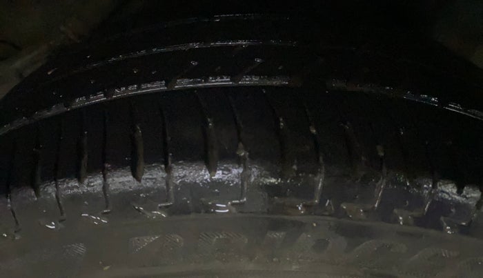 2014 Honda Brio S MT, Petrol, Manual, 65,474 km, Left Rear Tyre Tread