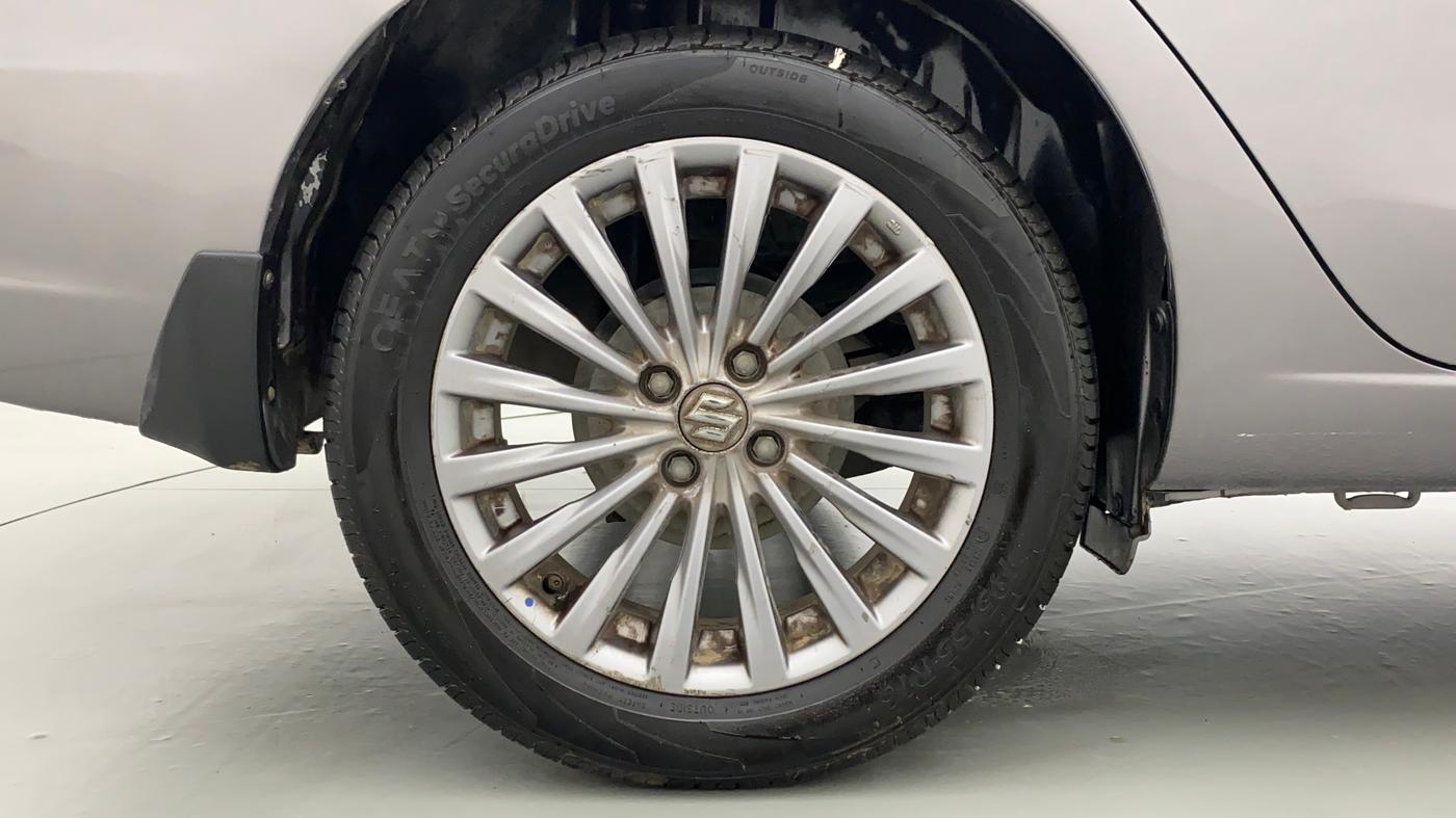 2018 Maruti Ciaz ALPHA 1.4 VVT AMT, Petrol, Automatic, 60,301 km, Right Rear Wheel
