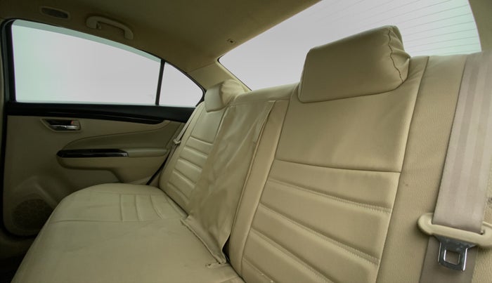 2018 Maruti Ciaz ALPHA 1.4 VVT AMT, Petrol, Automatic, 60,301 km, Right Side Rear Door Cabin