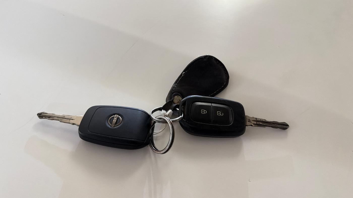 2021 Nissan MAGNITE XL, Petrol, Manual, 30,813 km, Key Close Up