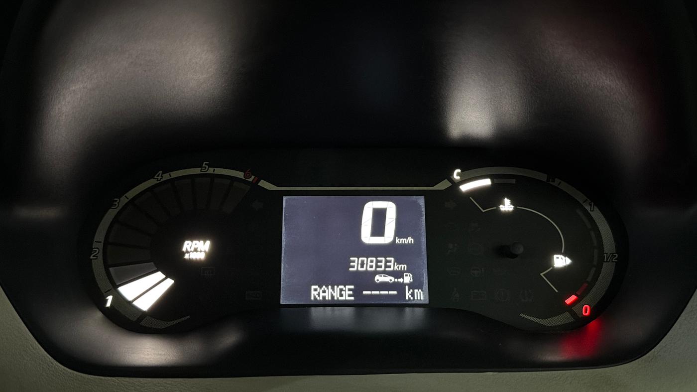 2021 Nissan MAGNITE XL, Petrol, Manual, 30,813 km, Odometer Image