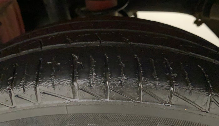 2019 Maruti Alto VXI, Petrol, Manual, 33,646 km, Left Rear Tyre Tread