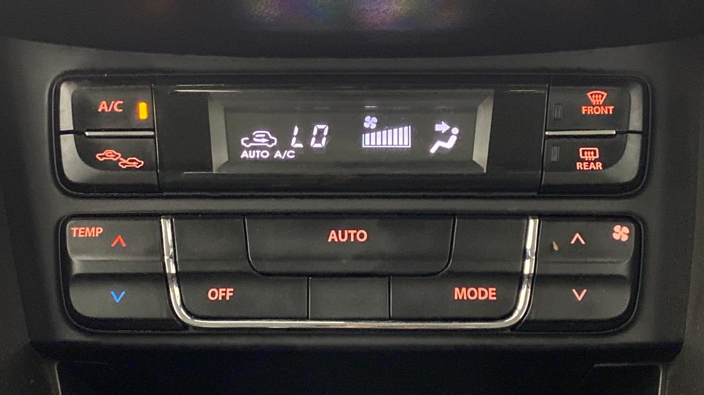 2018 Maruti Vitara Brezza ZDI+ DUAL TONE AMT, Diesel, Automatic, 40,701 km, Automatic Climate Control