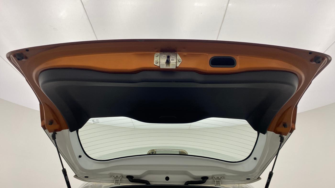 2018 Maruti Vitara Brezza ZDI+ DUAL TONE AMT, Diesel, Automatic, 40,701 km, Boot Door Open