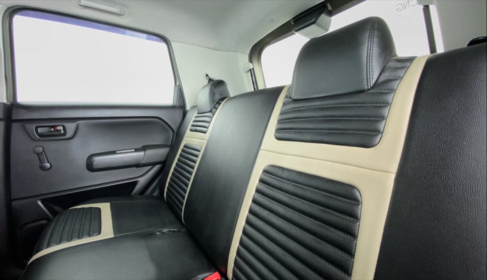 2019 Maruti New Wagon-R LXI CNG 1.0 L, CNG, Manual, 30,919 km, Right Side Rear Door Cabin