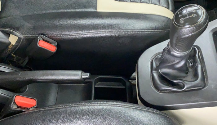 2019 Maruti New Wagon-R LXI CNG 1.0 L, CNG, Manual, 30,919 km, Gear Lever