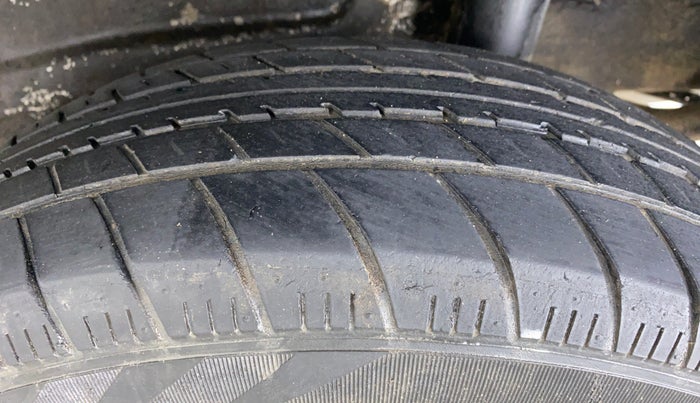 2019 Maruti New Wagon-R LXI CNG 1.0 L, CNG, Manual, 30,919 km, Left Rear Tyre Tread