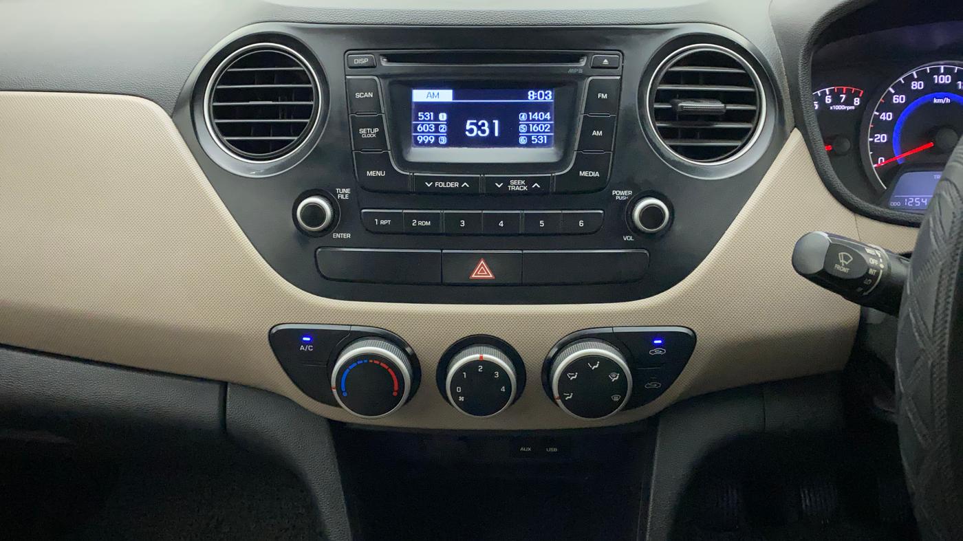 2014 Hyundai Grand i10 SPORTZ 1.2 KAPPA VTVT, Petrol, Manual, 1,25,412 km, Air Conditioner