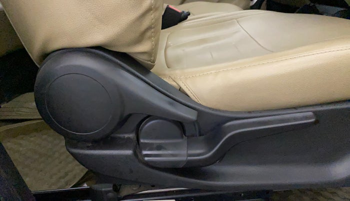 2023 Honda Amaze 1.2L I-VTEC VX CVT, Petrol, Automatic, 35,969 km, Driver Side Adjustment Panel