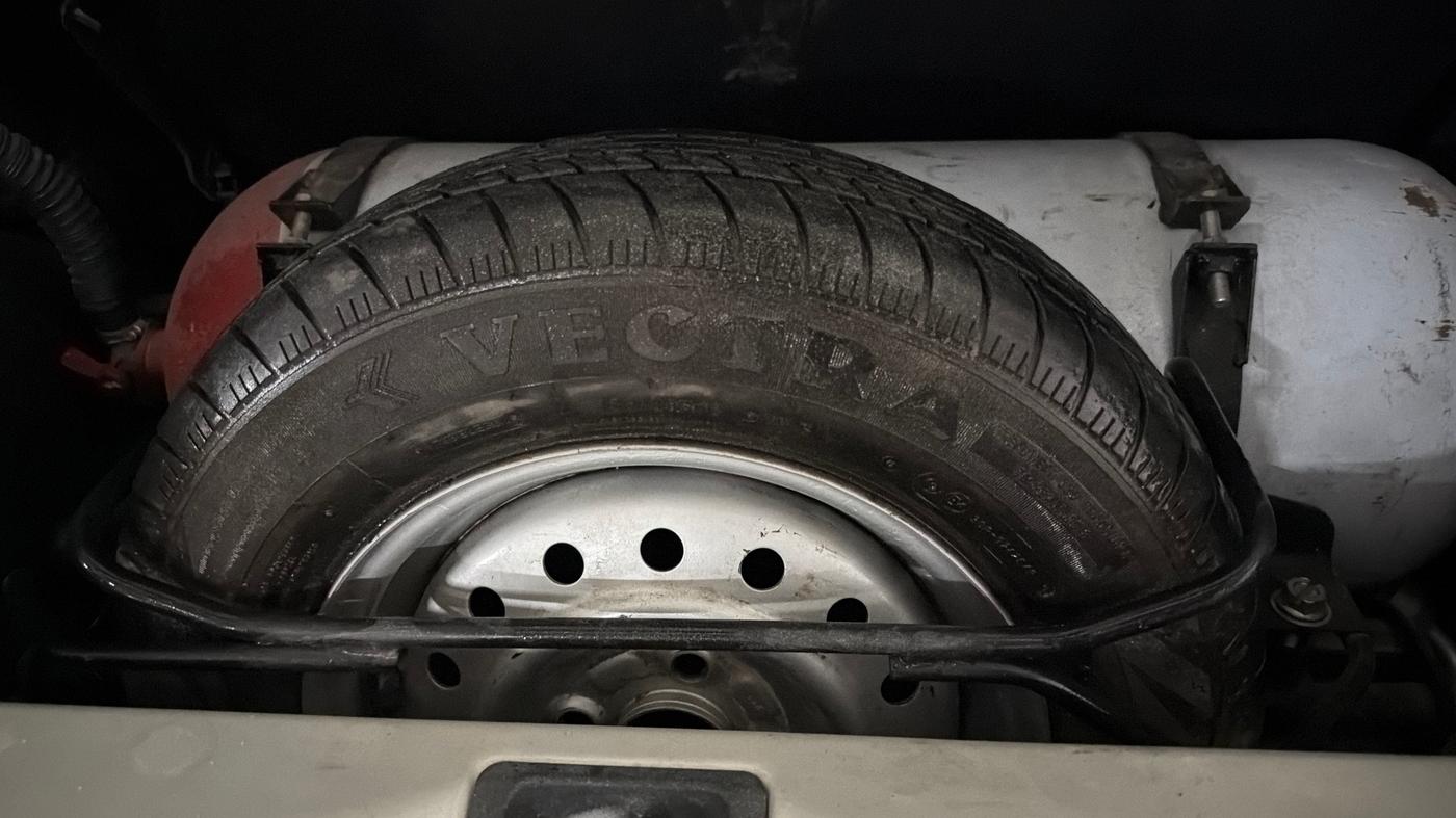 2019 Maruti New Wagon-R LXI CNG (O) 1.0, CNG, Manual, 56,758 km, Spare Tyre