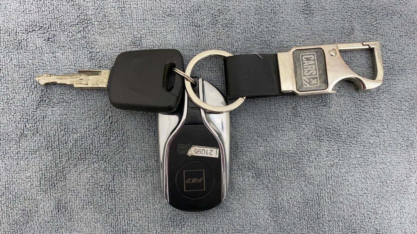 2016 Datsun Redi Go S, Petrol, Manual, 58,335 km, Key Close Up