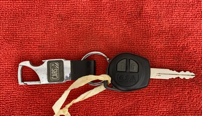 2022 Maruti BREZZA VXI SMART HYBRID, Petrol, Manual, 4,380 km, Key Close Up