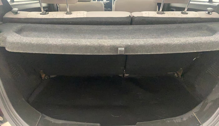 2016 Maruti Wagon R 1.0 VXI AMT, Petrol, Automatic, 95,709 km, Boot Inside