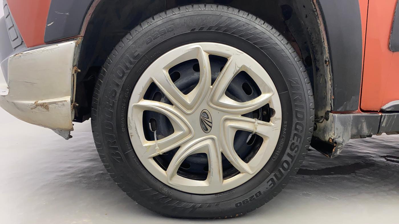 2016 Mahindra Kuv100 K6 6 STR, Petrol, Manual, 54,562 km, Left Front Wheel