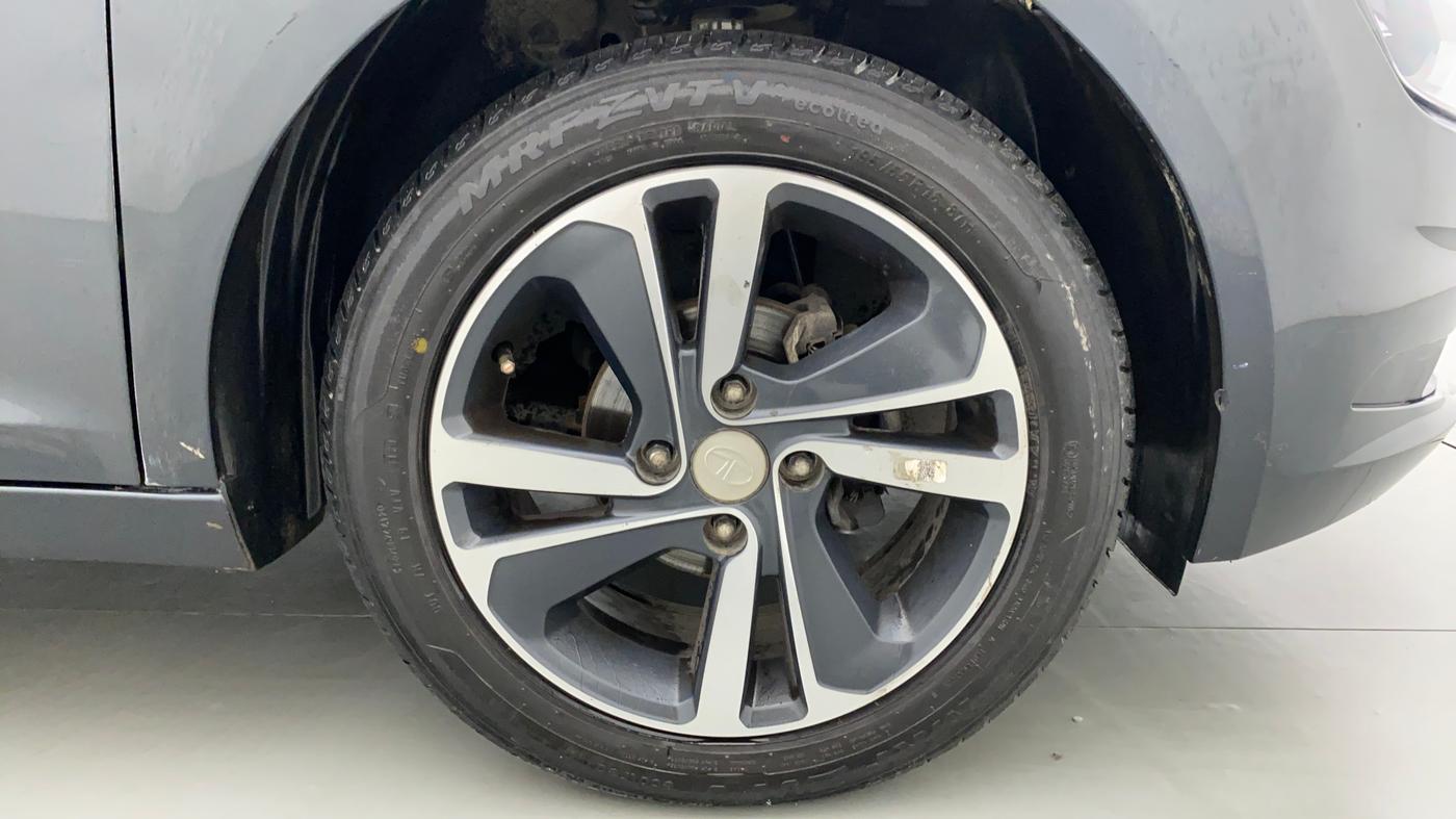 2020 Tata ALTROZ XZ 1.2, Petrol, Manual, 18,728 km, Right Front Wheel