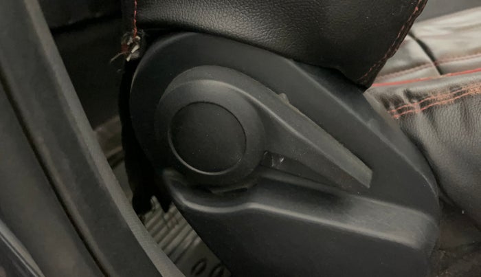 2020 Tata ALTROZ XM PETROL, Petrol, Manual, 54,879 km, Driver Side Adjustment Panel