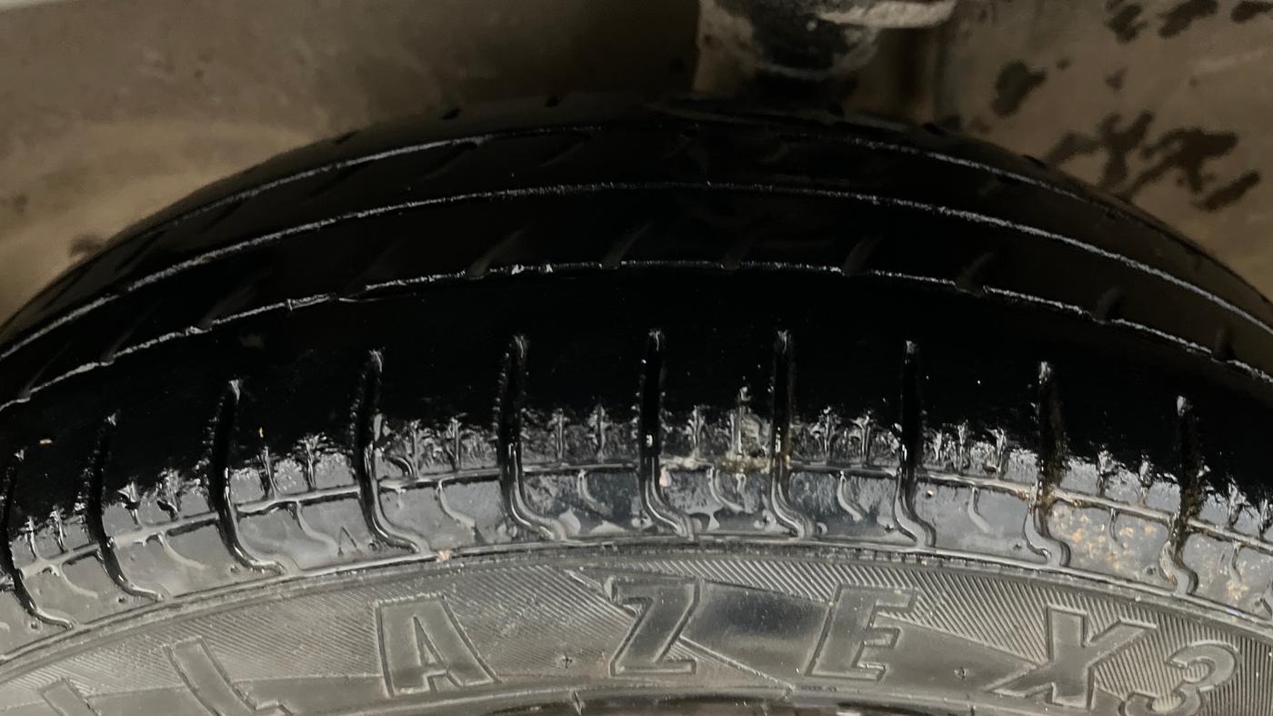 2018 Maruti Alto 800 LXI, Petrol, Manual, 72,428 km, Left Front Tyre Tread