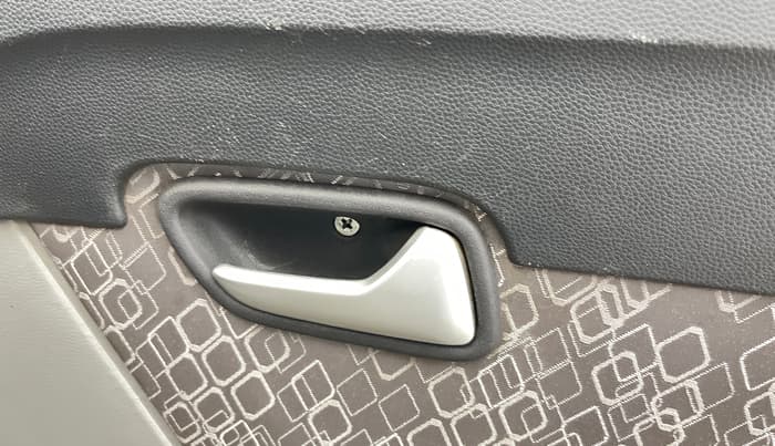 2018 Maruti Alto 800 LXI, Petrol, Manual, 72,428 km, Driver Side Door Panels Control