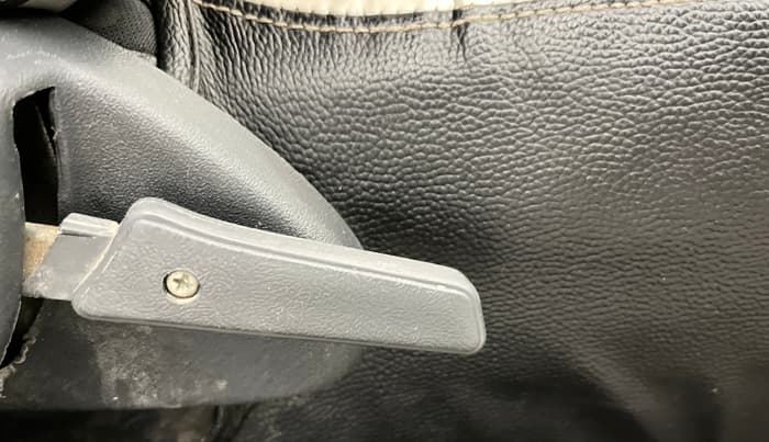 2018 Maruti Alto 800 LXI, Petrol, Manual, 72,428 km, Driver Side Adjustment Panel
